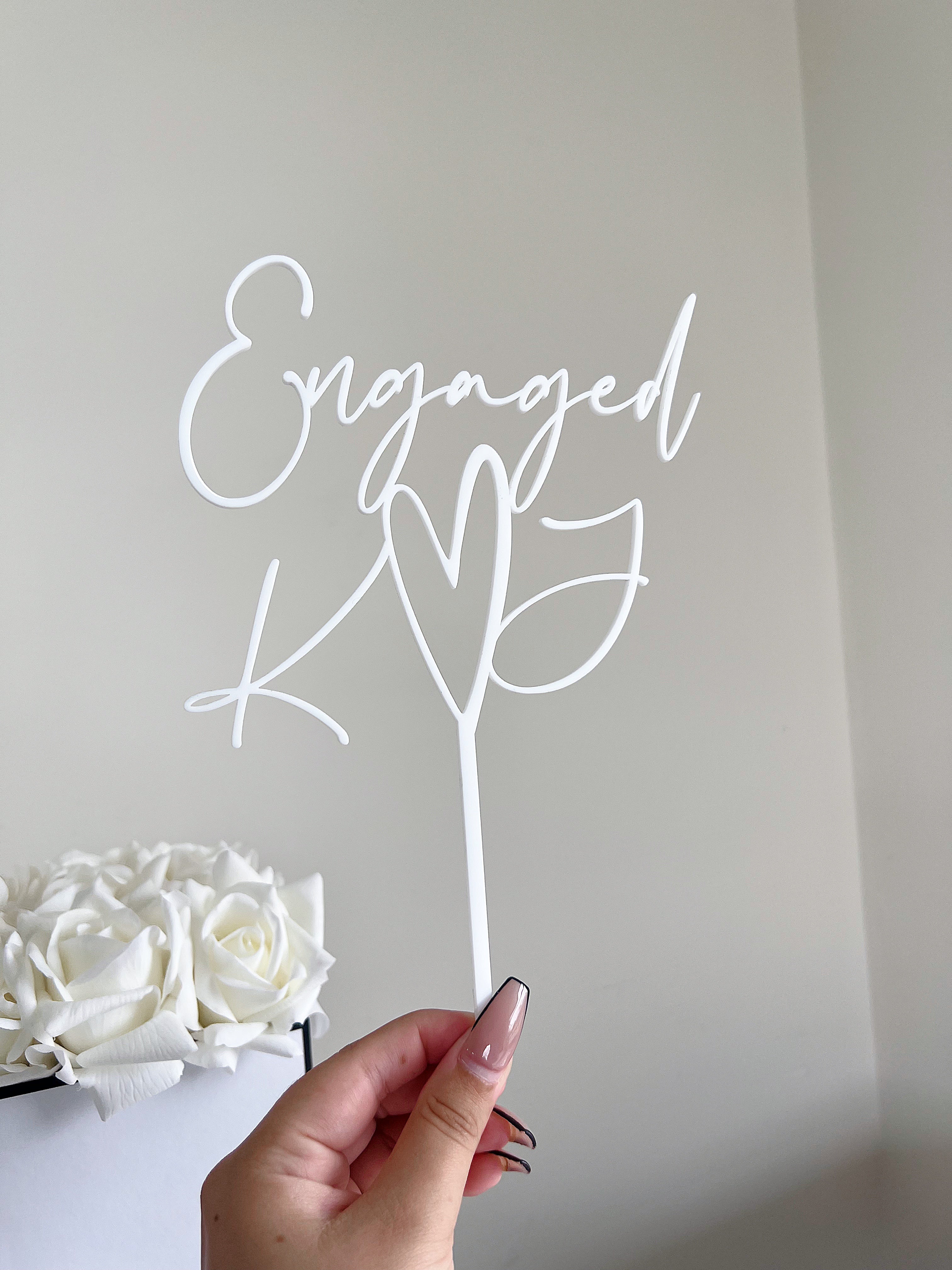 Single layer cake topper