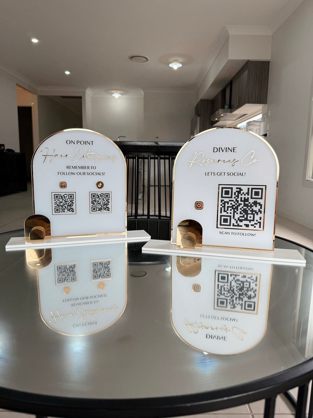 Style 5 Social Media Sign