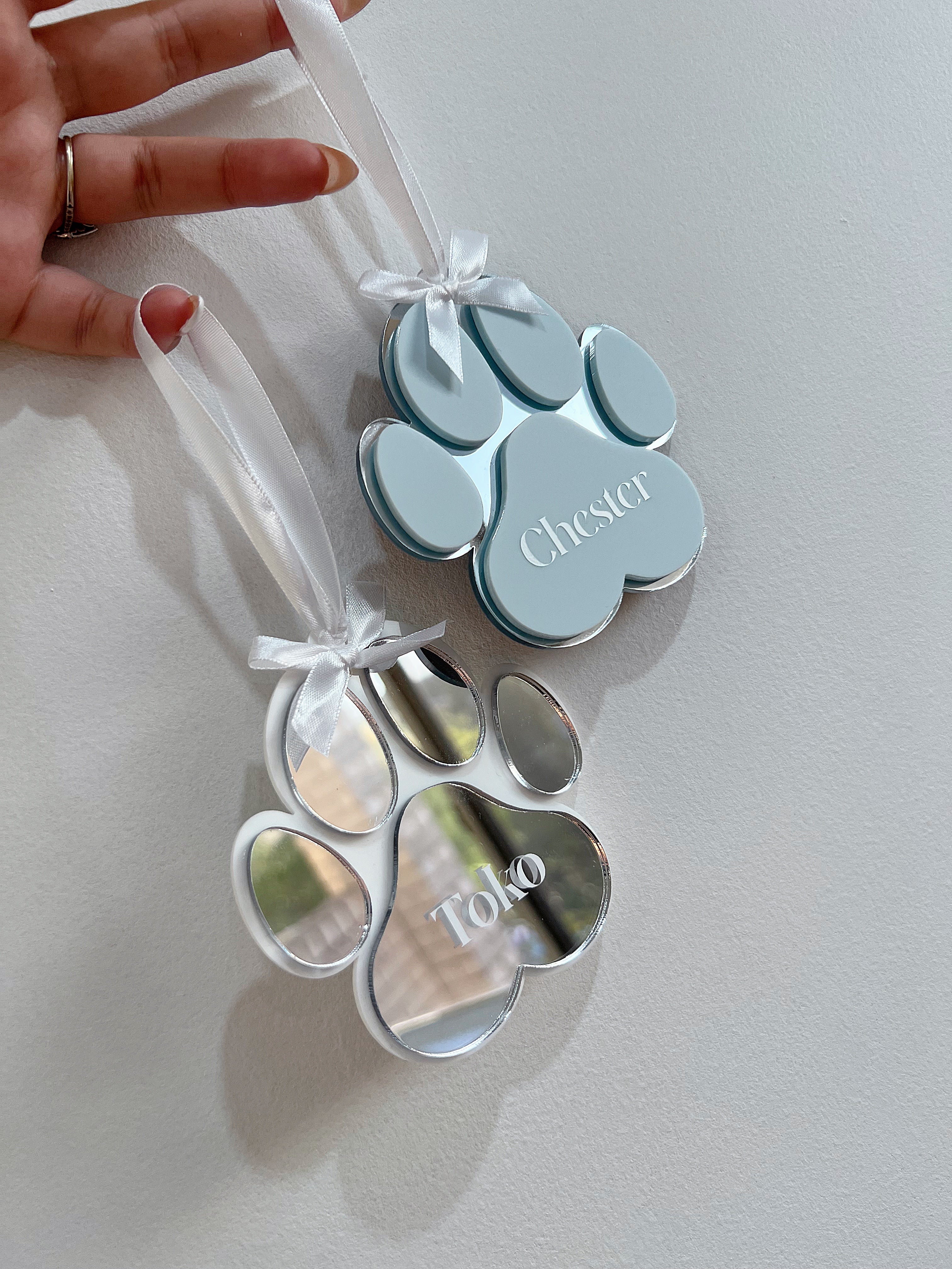 Paw baubles